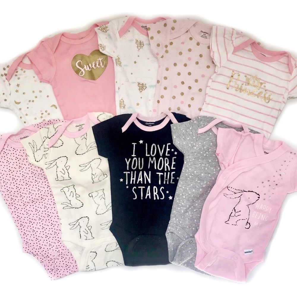 GERBER NB Baby Girl Bundle Onesies, Socks, Mittens